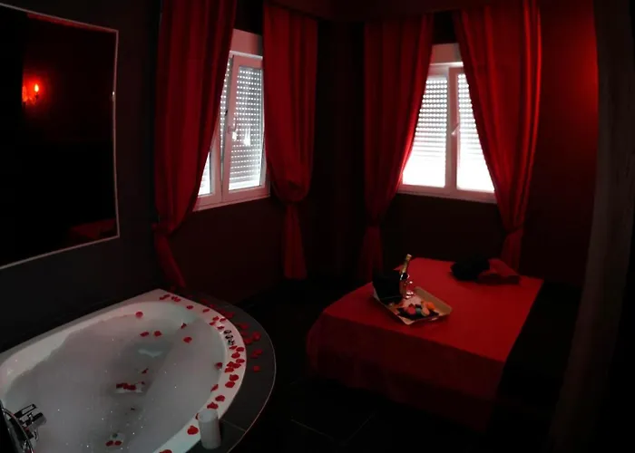 Hotel Rosa De Pasion *